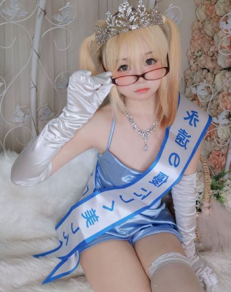 女刑警被两个黑人前后夹攻_BD英语在线视频观看